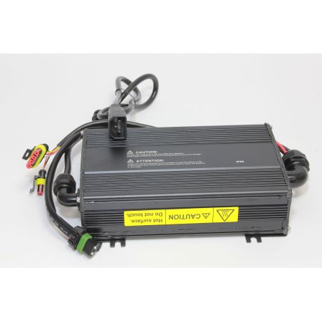 CHARGEUR BATT INTEGRE 12V...