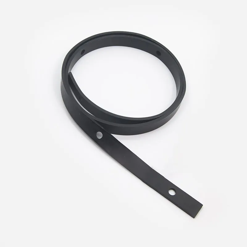 CONTREFORT NOIR DE LAMELLE DE SUCEUR POUR AUTOLAVEUSE WETROK