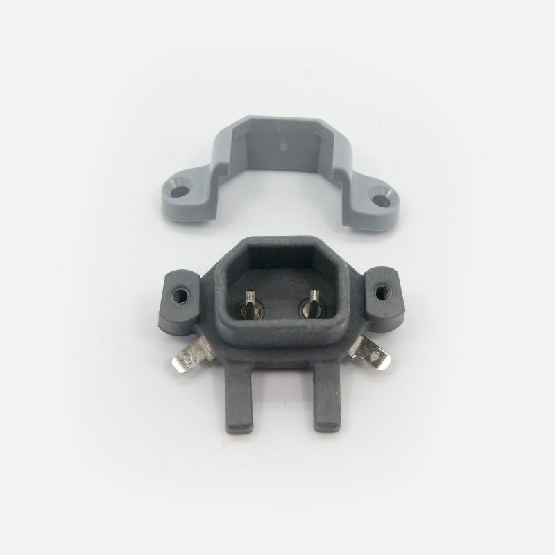 PRISE CAPOT+ VIS POUR NILFISK - R2MS