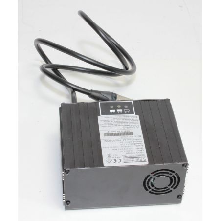 CHARGEUR DE BATTERIE EXTERNE POUR AUTOLAVEUSE GHIBLI ROLLY 24V 5AH - R2MS