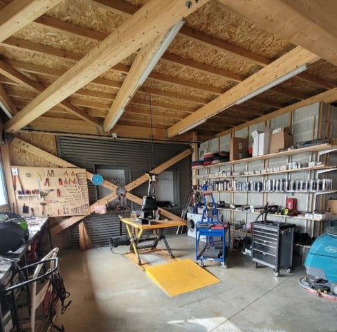 Réparation d'une autolaveuse autoportée